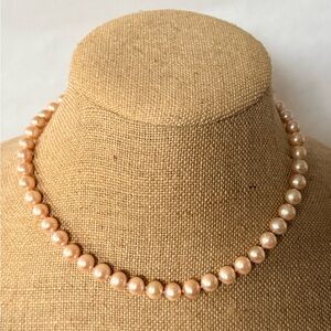 Authentic PINK Pearl Necklace 8mm. 18 Long. 14k Gold clasp. Elegant.